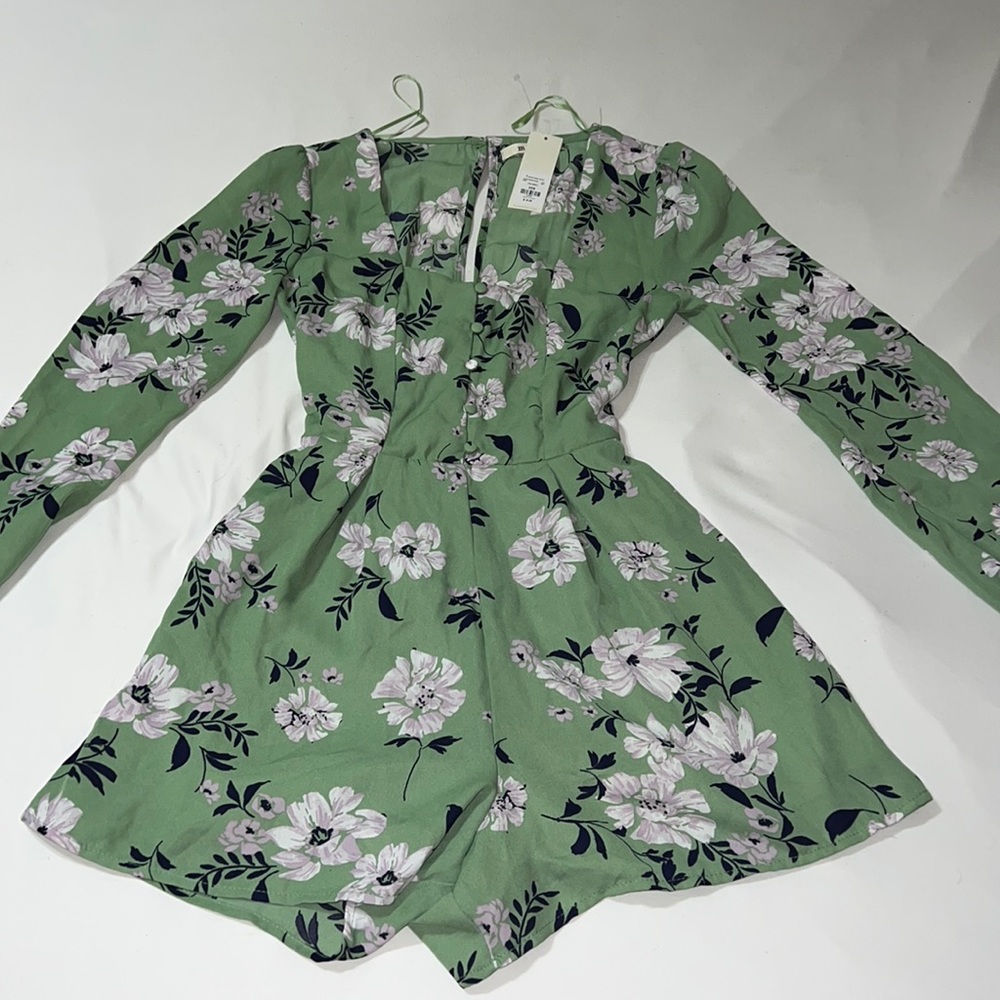 Francesca’s Floral Romper